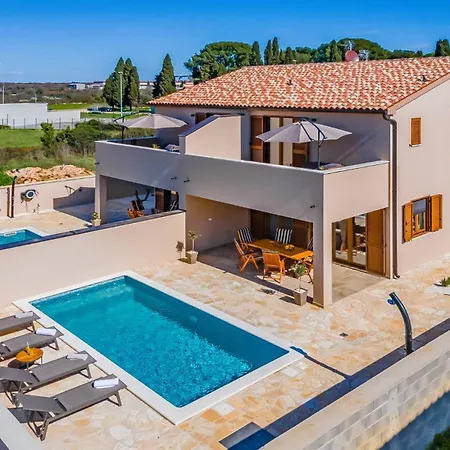 Villa Stylish Belaj With Pool, Sauna, Jacuzzi And Sea View By Wiibuk *